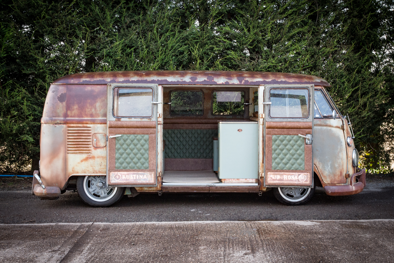 classic car photography derbyshire fivecreative split screen camper Rustina